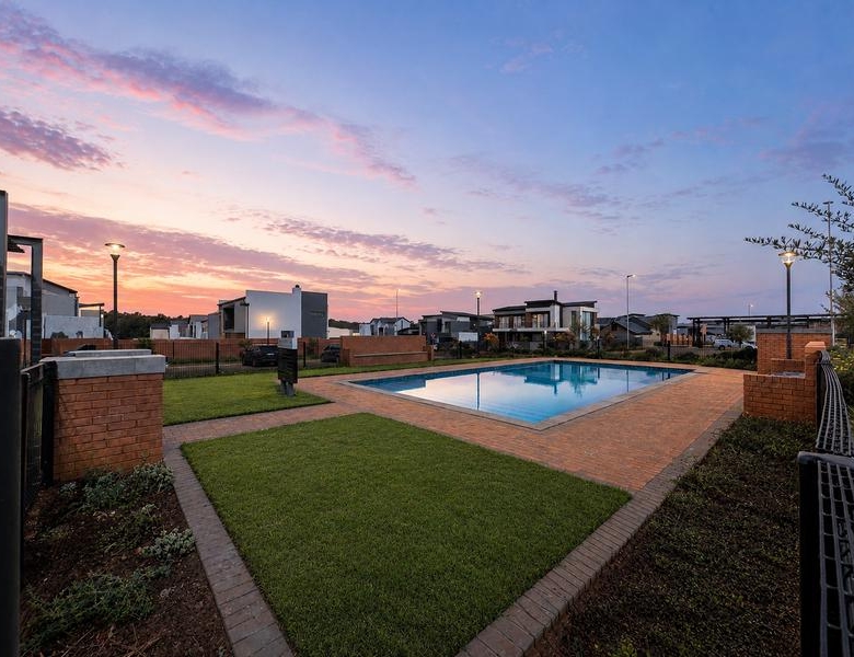 4 Bedrooms Home for Sale in Fountain Brook Estate.
