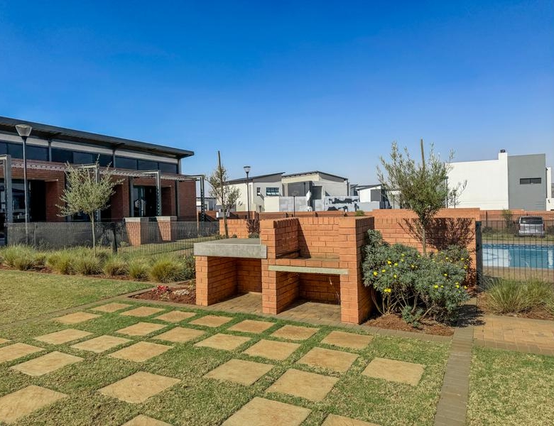 4 Bedrooms Home for Sale in Fountain Brook Estate.