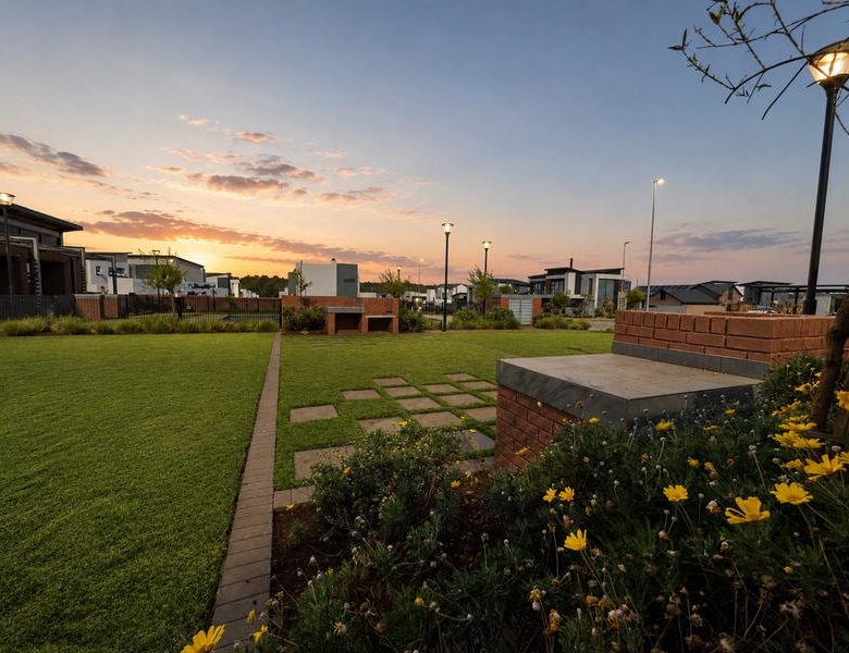 4 Bedrooms Home for Sale Fountain Brook Estate.