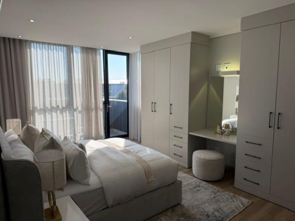 3 Bedroom Apartment Fully Furnished in Ascend to Midstream.