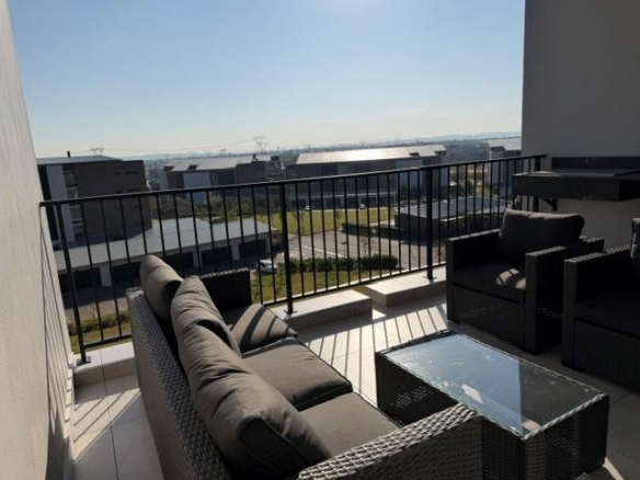 3 Bedrooms Furnished Apartment in Ascend to Midstream.