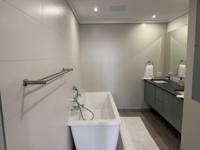 3 Bedrooms Furnished Apartment in Ascend to Midstream.