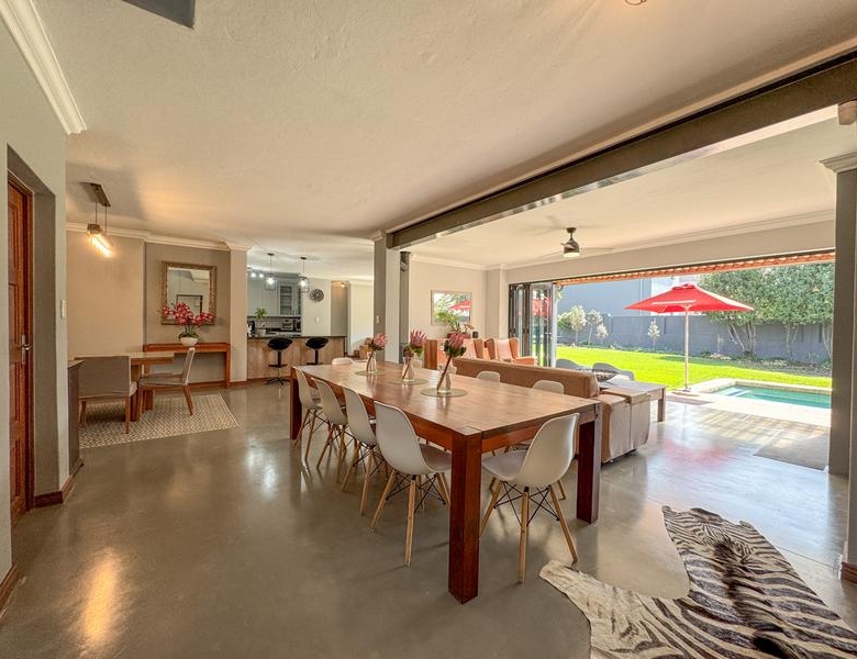 STUNNING HOME IN THE HEART OF MIDLANDS ESTATE — DON’T MISS THIS ONE!
