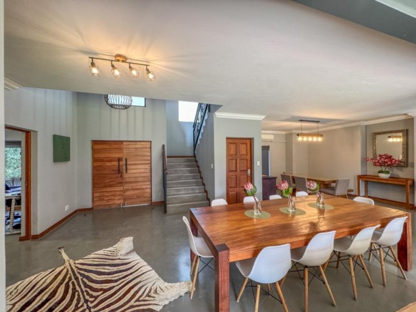 STUNNING HOME IN THE HEART OF MIDLANDS ESTATE — DON’T MISS THIS ONE!