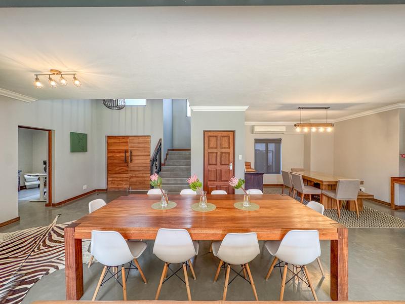 STUNNING HOME IN THE HEART OF MIDLANDS ESTATE — DON’T MISS THIS ONE!