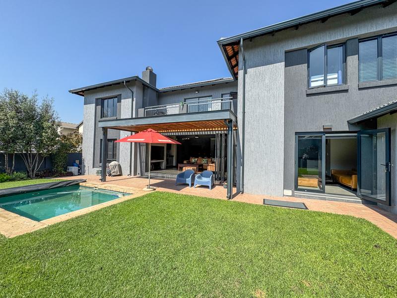 STUNNING HOME IN THE HEART OF MIDLANDS ESTATE — DON’T MISS THIS ONE!