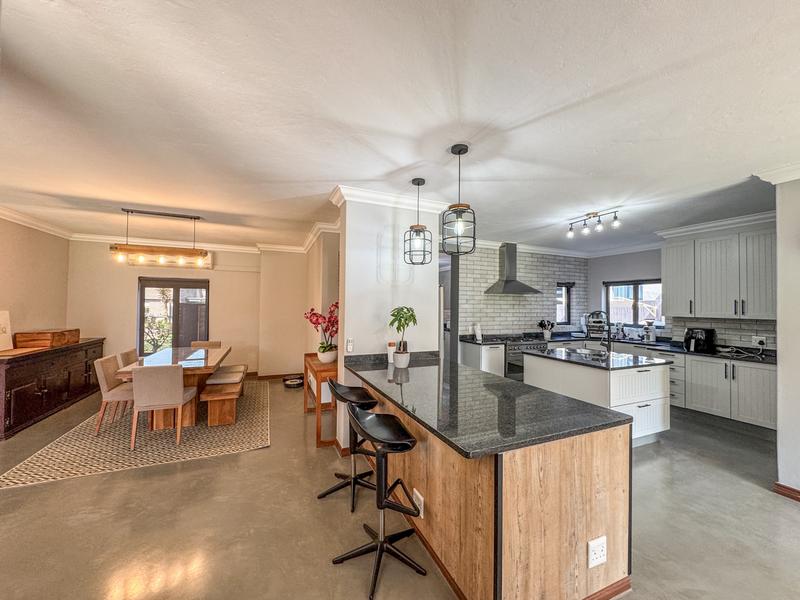 STUNNING HOME IN THE HEART OF MIDLANDS ESTATE — DON’T MISS THIS ONE!