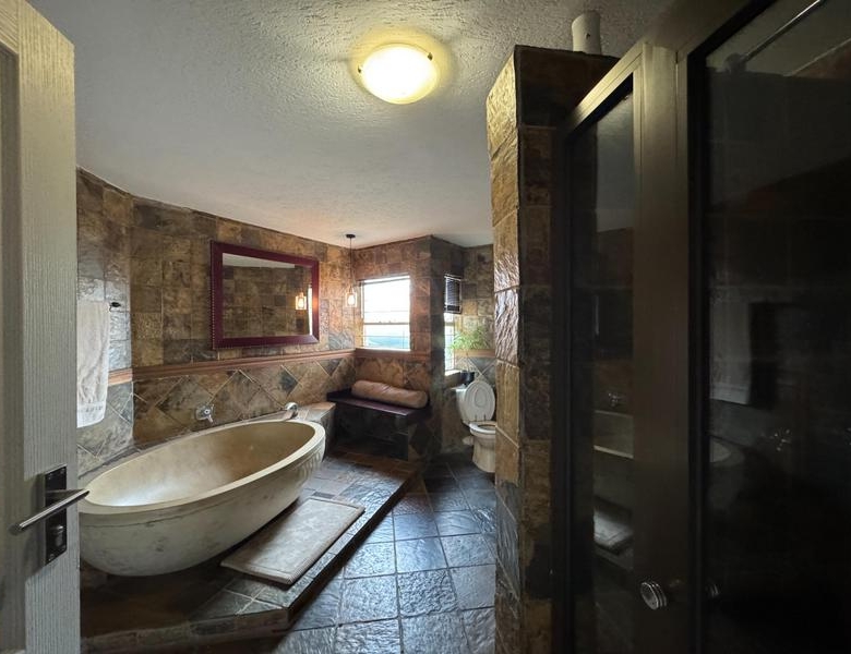 Elevated Luxury Living on the Hill in Zwartkop x4