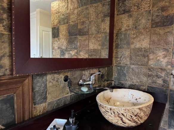 Elevated Luxury Living on the Hill in Zwartkop x4