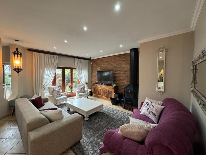 Elevated Luxury Living on the Hill in Zwartkop x4