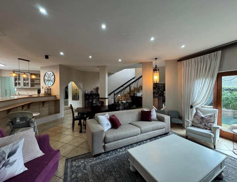Elevated Luxury Living on the Hill in Zwartkop x4