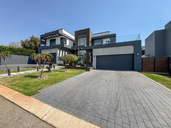 Impressive 5-Bedroom Luxury Home in Midstream Ridge Estate
