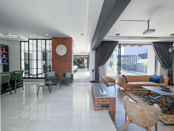 Impressive 5-Bedroom Luxury Home in Midstream Ridge Estate