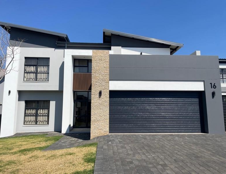 4 Bedroom House for Sale in Fountainbrook Estate