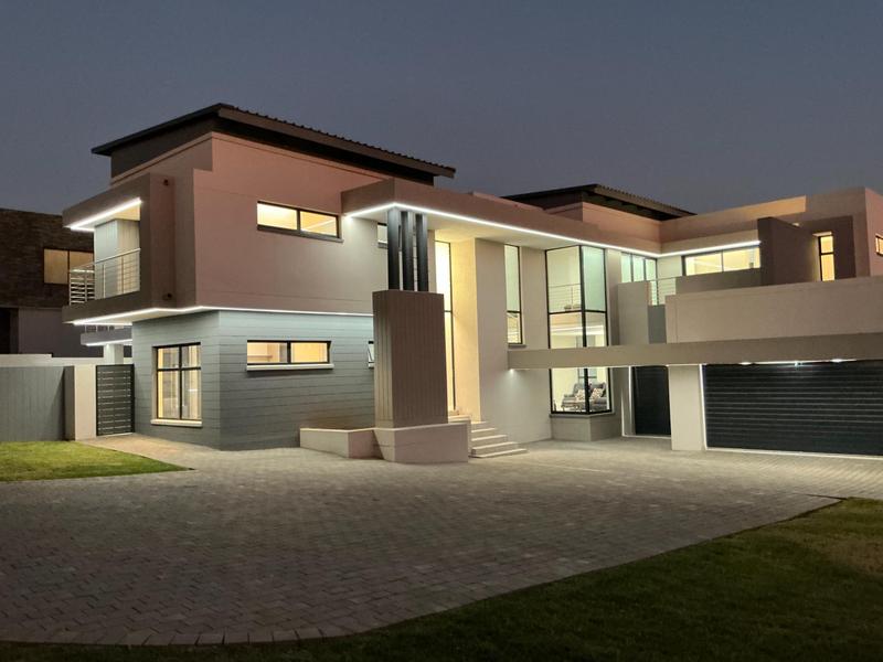 Modern 6 Bedroom Home for sale in Midstream Ridge Estate.