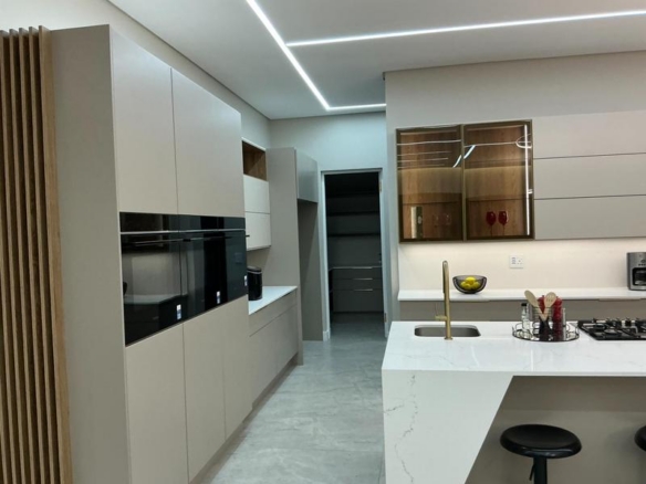 Modern 6 Bedroom Home for sale in Midstream Ridge Estate.