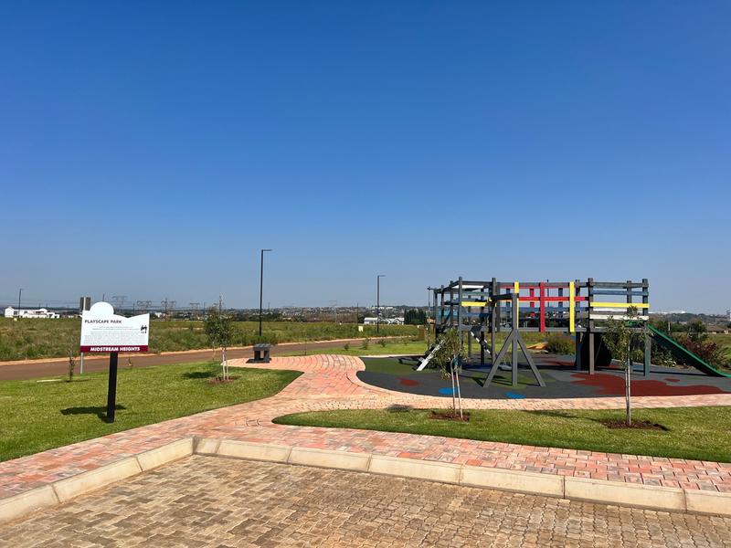 Altra Modern 6 Bedroom home being built in Midstream Heights Estate.