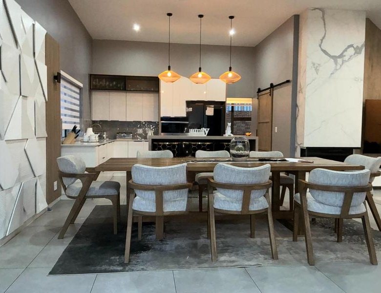 Modern 4 Bedroom Home for sale in Midstream Heights Estate.