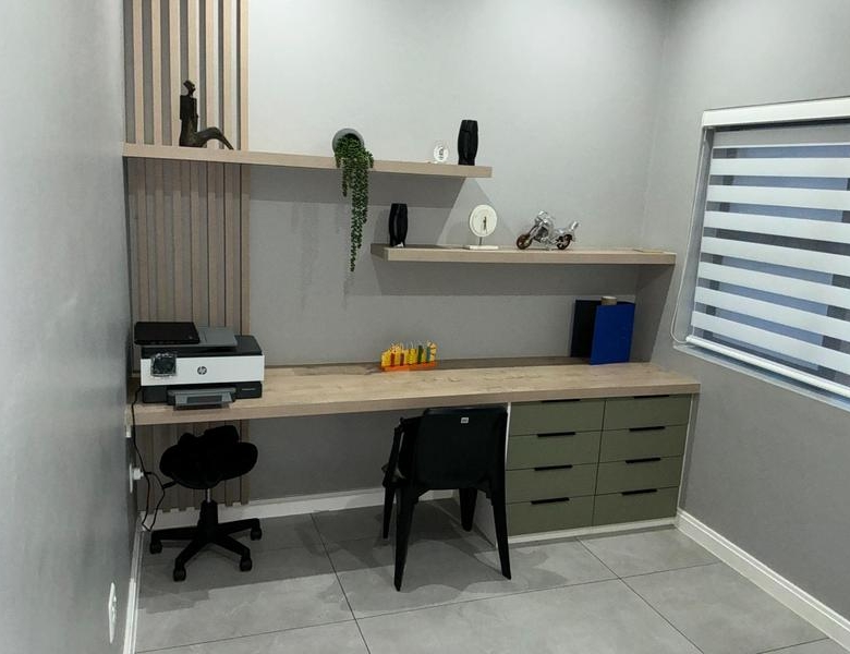 Modern 4 Bedroom Home for sale in Midstream Heights Estate.