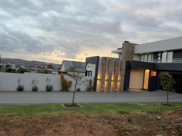Modern 4 Bedroom Home for sale in Midstream Heights Estate.