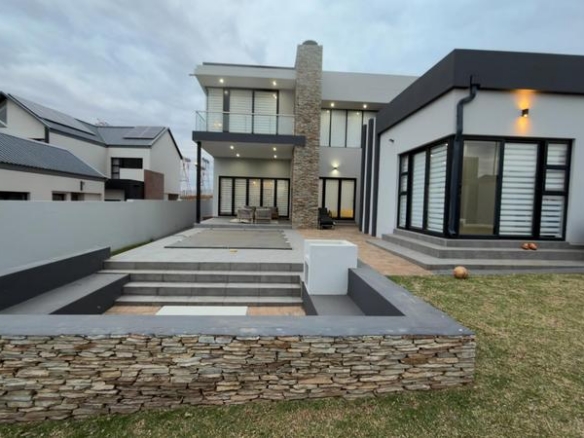 Modern 4 Bedroom Home for sale in Midstream Heights Estate.