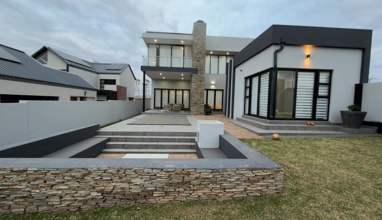 Modern 4 Bedroom Home for sale in Midstream Heights Estate.