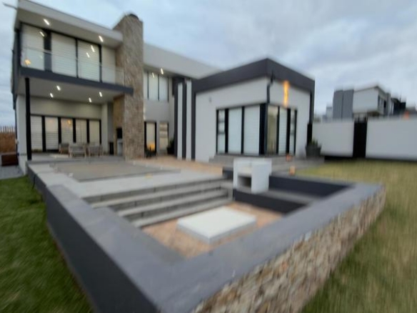 Modern 4 Bedroom Home for sale in Midstream Heights Estate.