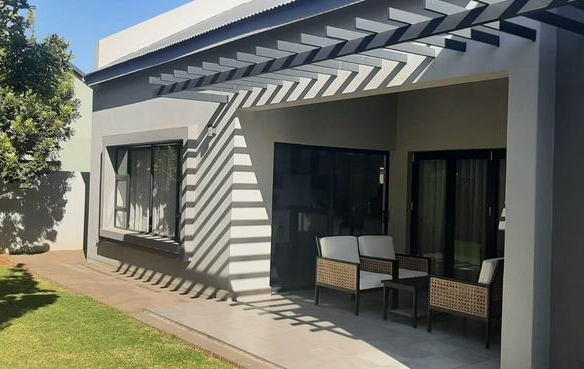 3 Bedroom House to Rent in Meadows, Midstream