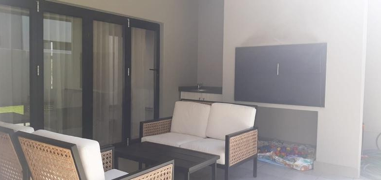 3 Bedroom House to Rent in Meadows, Midstream