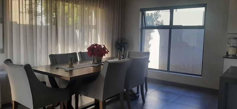 3 Bedroom House to Rent in Meadows, Midstream