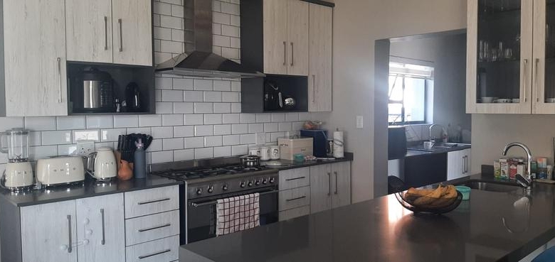 3 Bedroom House to Rent in Meadows, Midstream