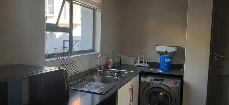 3 Bedroom House to Rent in Meadows, Midstream