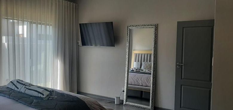 3 Bedroom House to Rent in Meadows, Midstream