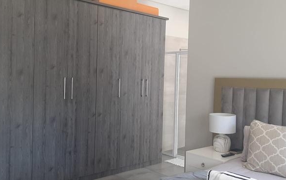 3 Bedroom House to Rent in Meadows, Midstream