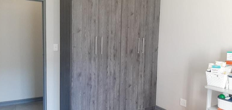 3 Bedroom House to Rent in Meadows, Midstream