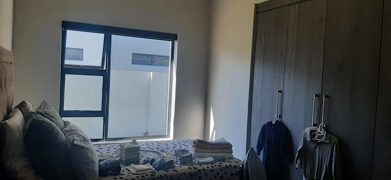 3 Bedroom House to Rent in Meadows, Midstream