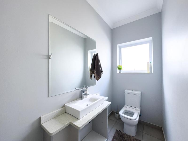 Spacious 4-Bedroom Family Home in Midstream Ridge Estate
