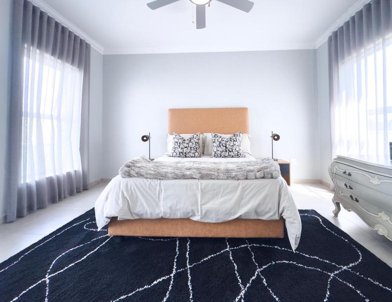 Spacious 4-Bedroom Family Home in Midstream Ridge Estate