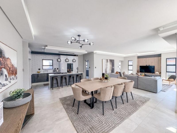 4 Bedroom House for Sale in Fountainbrook Estate.