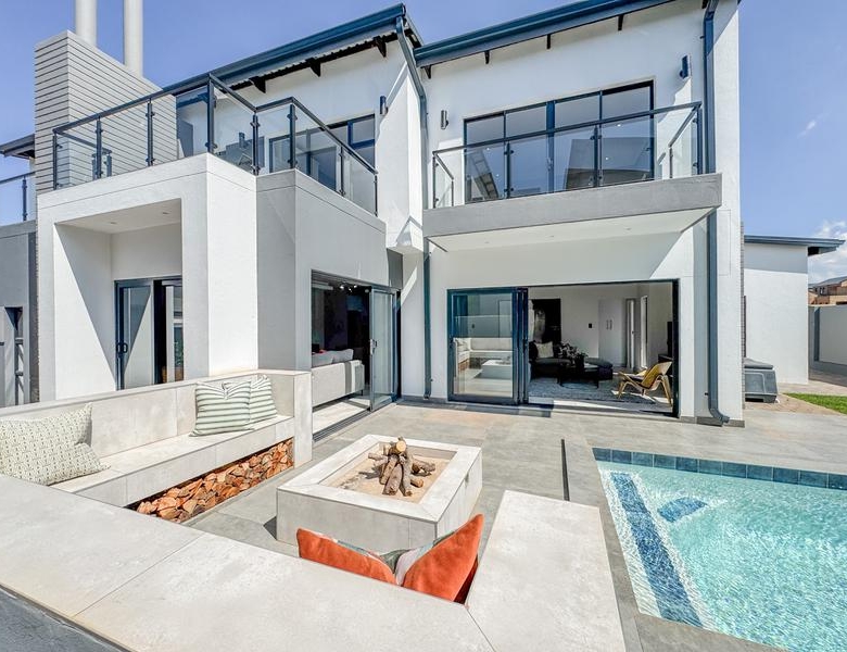 4 Bedroom House for Sale in Fountainbrook Estate.