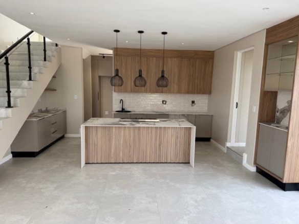 4 Bedroom Home for sale in Fountain Brook Estate.