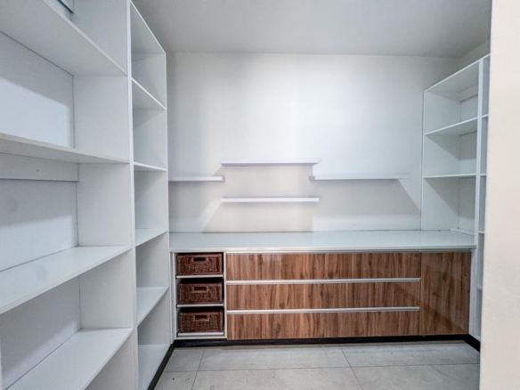 Impressive 5-Bedroom Luxury Home in Midstream Heights Estate