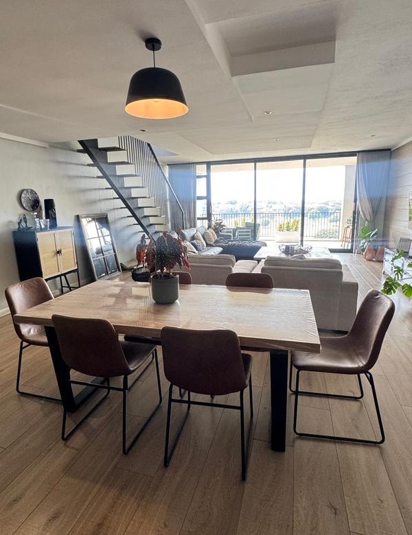 WHEN LUXARY MEETS EXPECTATIONS IN MIDSTREAM ESTATE. STEP INTO LUXURY WITH A VIEW OF THE GOLF COURSE, DAMS AND WILDLIFE!
