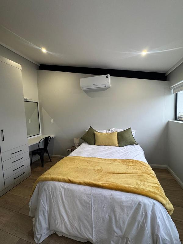 WHEN LUXARY MEETS EXPECTATIONS IN MIDSTREAM ESTATE. STEP INTO LUXURY WITH A VIEW OF THE GOLF COURSE, DAMS AND WILDLIFE!