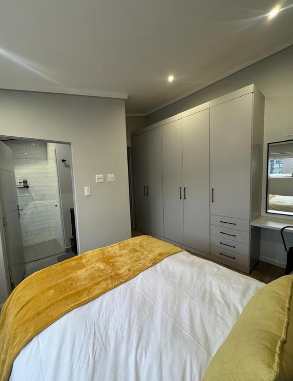 WHEN LUXARY MEETS EXPECTATIONS IN MIDSTREAM ESTATE. STEP INTO LUXURY WITH A VIEW OF THE GOLF COURSE, DAMS AND WILDLIFE!