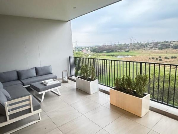 WHEN LUXARY MEETS EXPECTATIONS IN MIDSTREAM ESTATE. STEP INTO LUXURY WITH A VIEW OF THE GOLF COURSE, DAMS AND WILDLIFE!