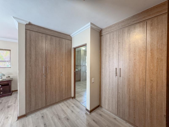 ONE-LEVEL LIVING | MIDSTREAM HILL