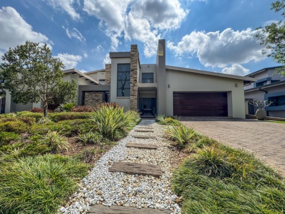 Large Modern 4 Bedroom Family Home Midlands Security Estate, Midstream