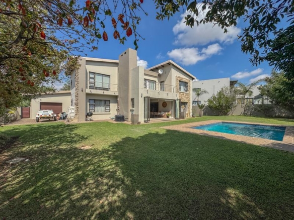 Large Modern 4 Bedroom Family Home Midlands Security Estate, Midstream