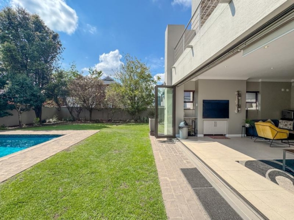 Large Modern 4 Bedroom Family Home Midlands Security Estate, Midstream